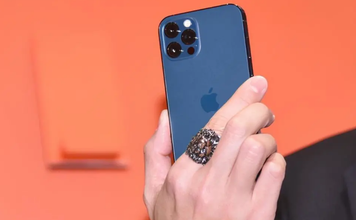 荣邦乡苹果手机维修分享iPhone12系列重启方法教程 